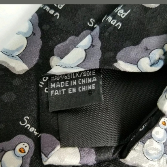 Jingle Bells Snowman Themed Silk Neck Tie 58"L 4"W - Picture 6 of 6